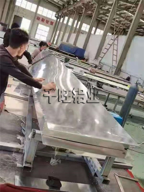 如何买到优质的雕花铝单板呢这五个方面要注意