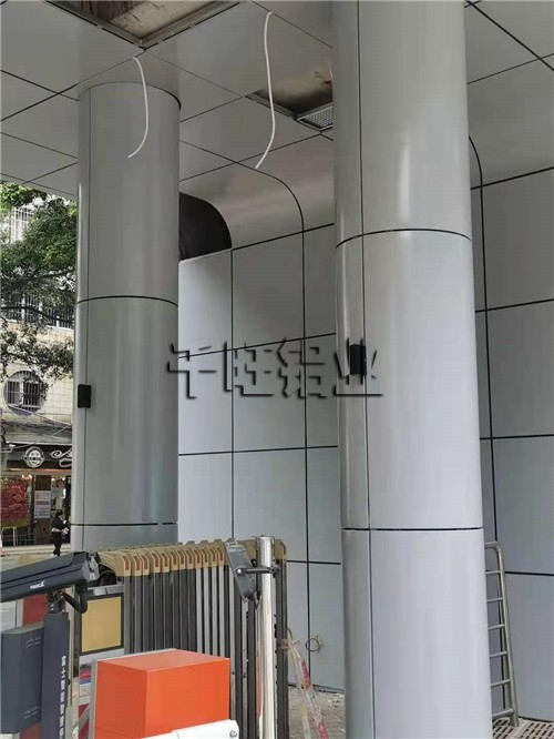 黑龙江千旺建材教大家如何能订购优质得木纹铝单板