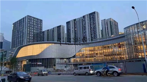 铝幕墙生产厂家哪个牌子好？如何找出色铝幕墙