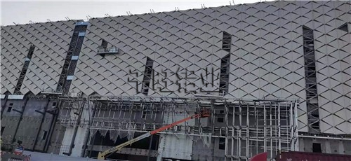 如何选对优异的双曲铝单板这些很关键