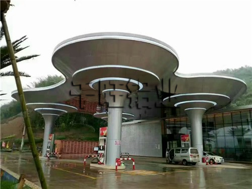 何故挑选铝幕墙要选取大工厂
