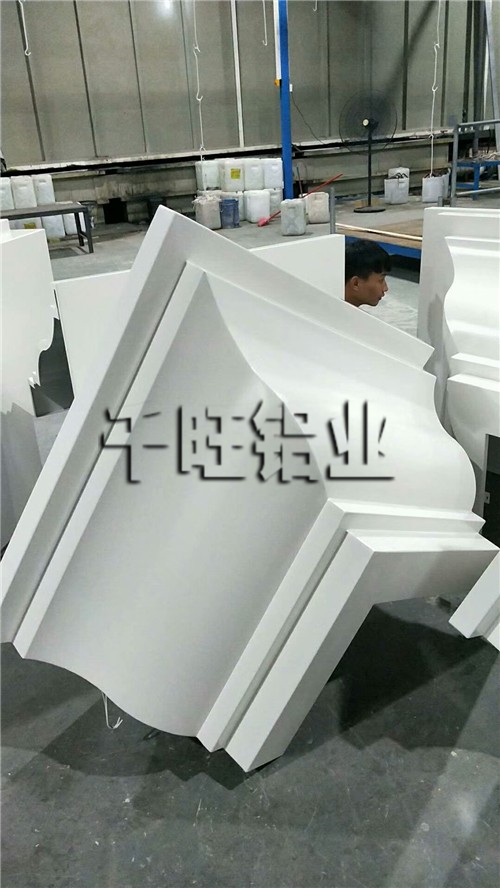 湖北何故选择雕花铝单板要选取大工厂