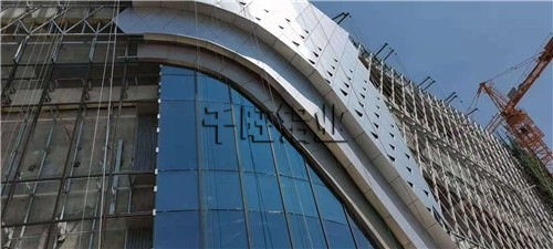 黑龙江双曲铝单板出名品牌有哪一些？教你如何购买上乘双曲铝单板