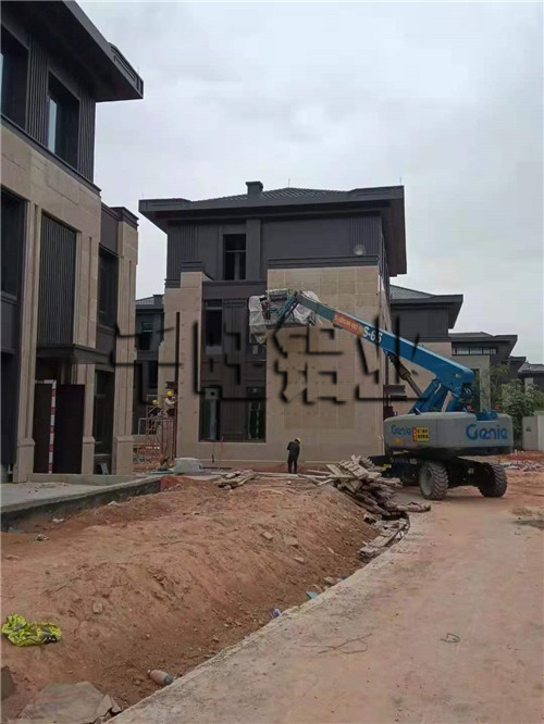黑龙江千旺建材公司教您怎么选购到优质的包柱铝单板